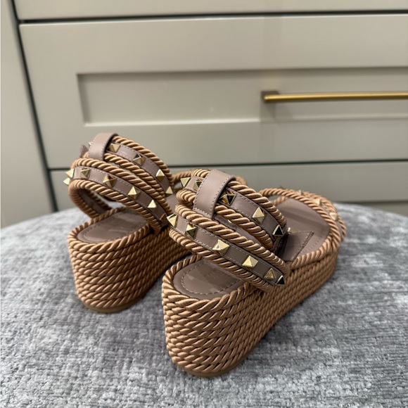 Valentino Rockstud Espadrille - Picture 4 of 10